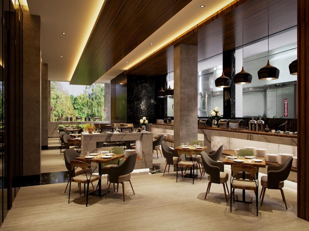 Aston Sidoarjo City Hotel & Conference Center Экстерьер фото
