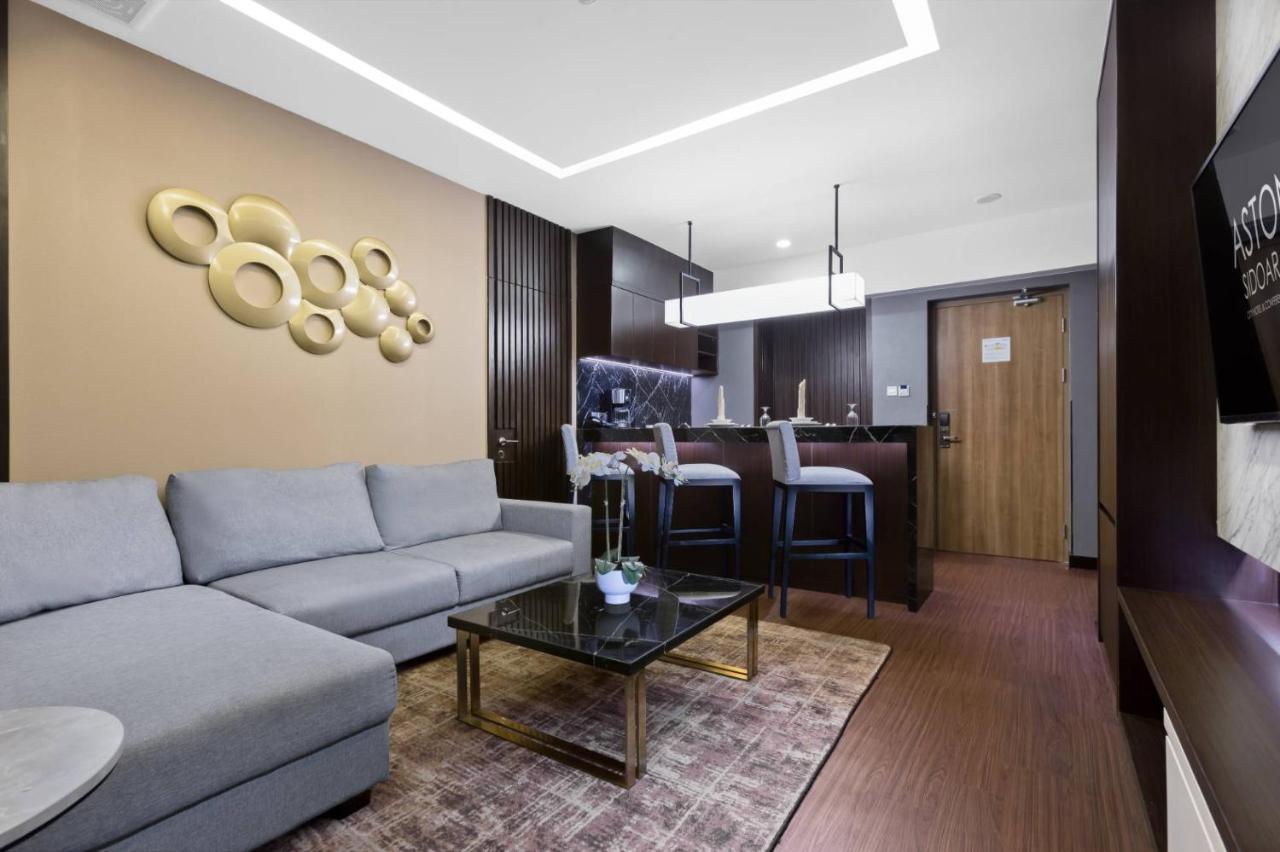 Aston Sidoarjo City Hotel & Conference Center Экстерьер фото